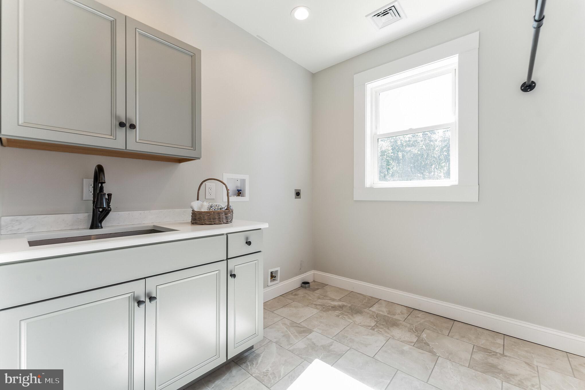 2418 Gramm Road Pennsburg, PA 18073 - Photo 29 of 40 Gallery Image 29