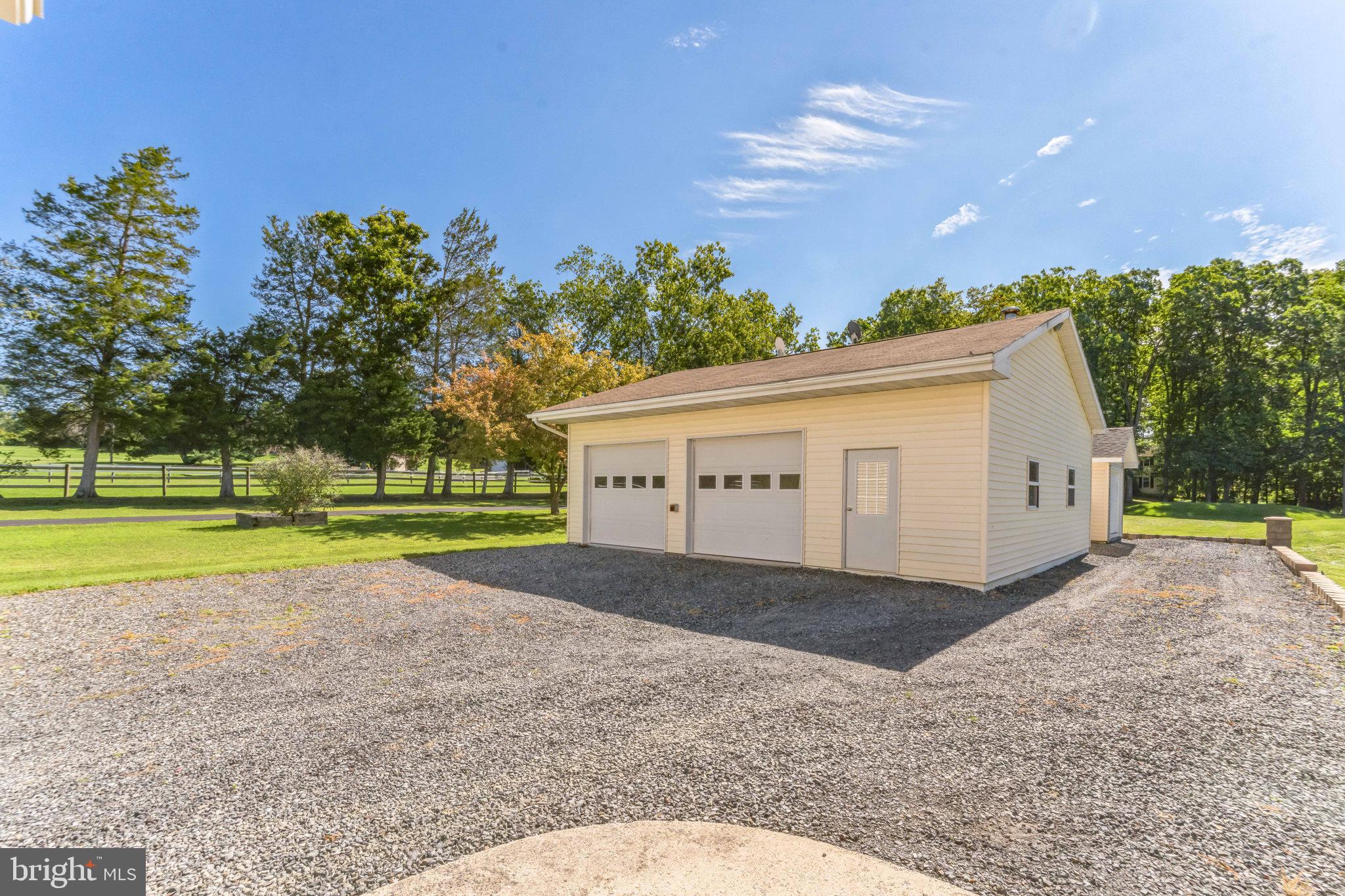 2418 Gramm Road Pennsburg, PA 18073 - Photo 10 of 40 Gallery Image 10