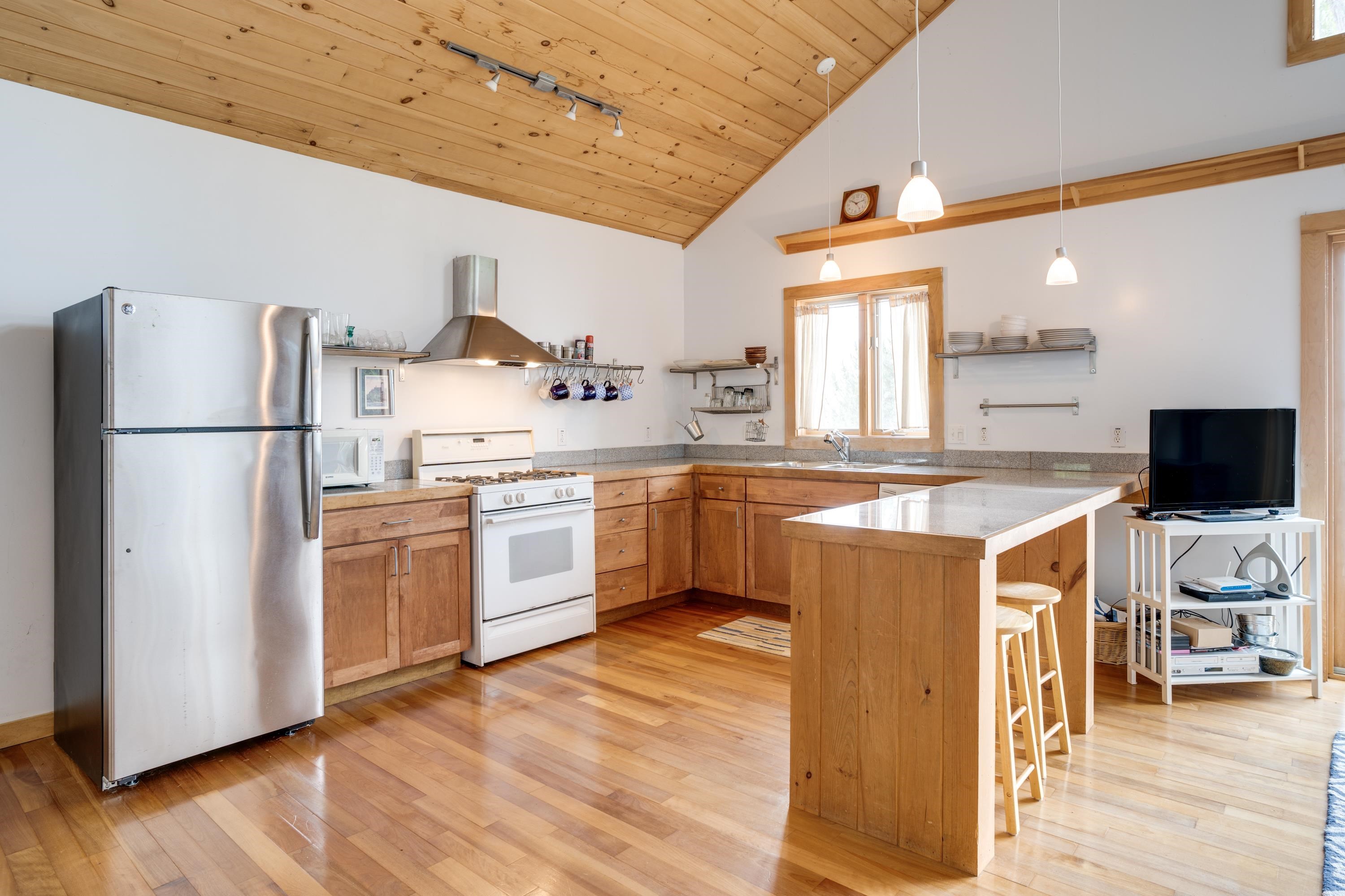 71 Cleland Road South Alburgh, VT 05440 - Photo 8 of 39