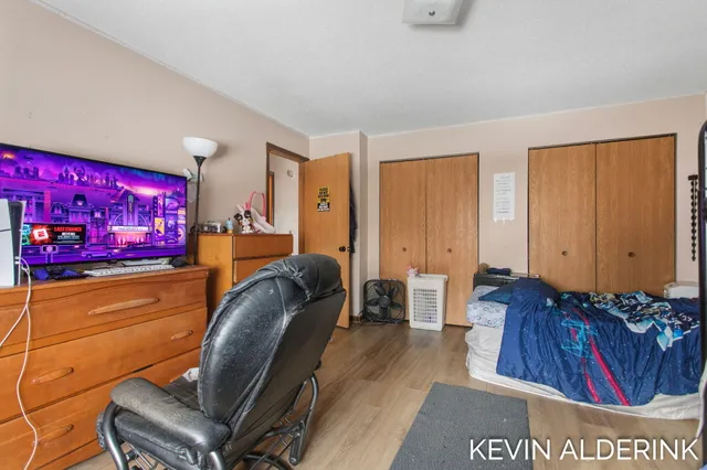 $599,900 | 1144 Country Lane, Holland, MI 49423