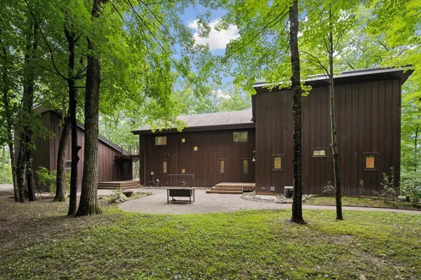 $895,000 | W1177 Nice Lake Road, Birchwood, WI 54817