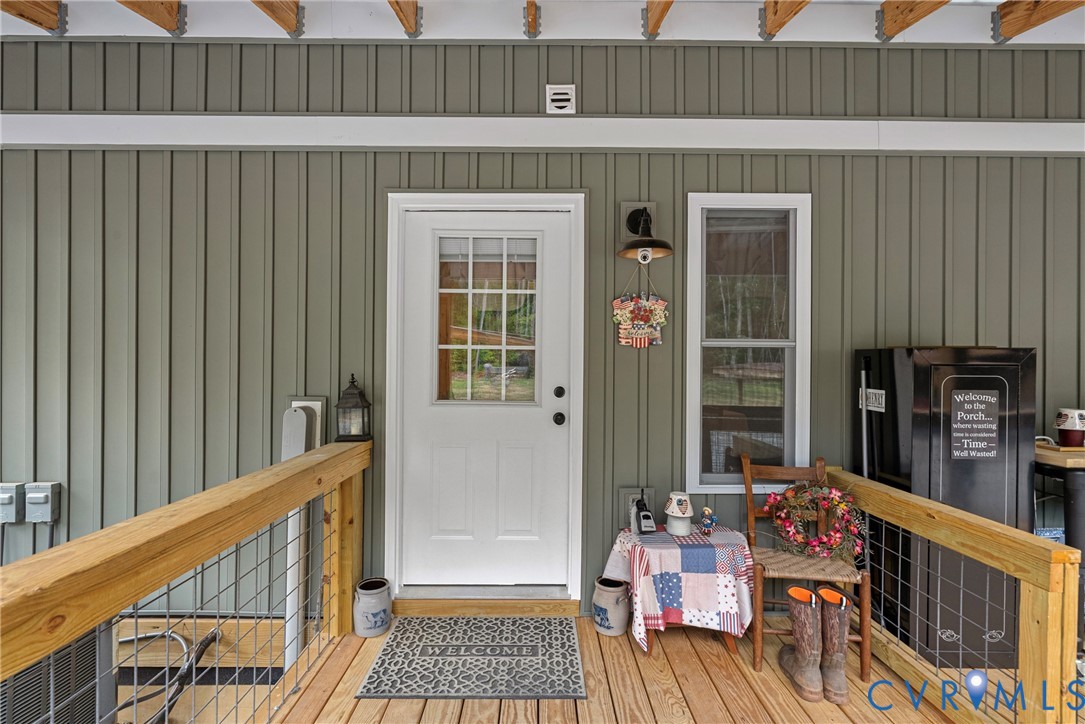 1426 Firehouse Road Howardsville, VA 24562 - Photo 2 of 62