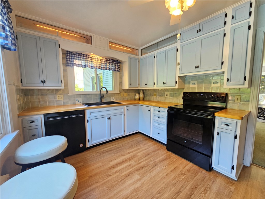 3897 Ridge Road Williamson, NY 14589 - Photo 23 of 39