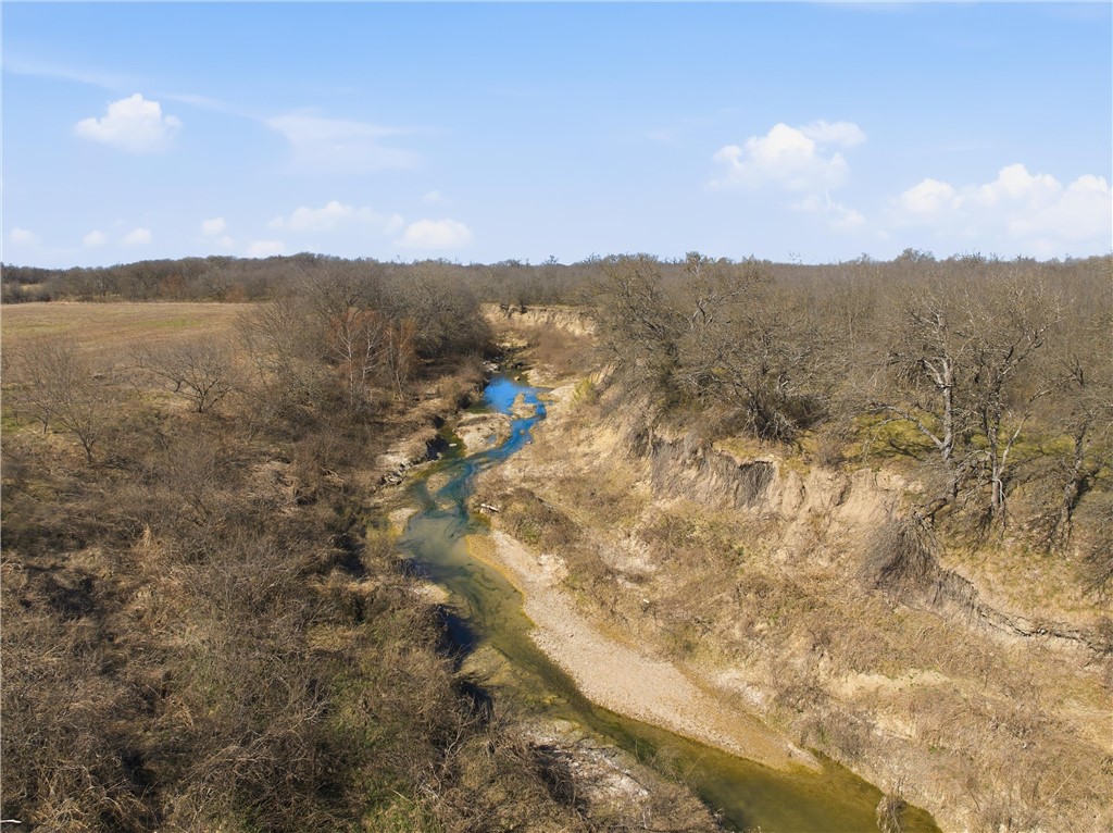 2375 Fm 935 Chilton, TX 76632 - Photo 30 of 39