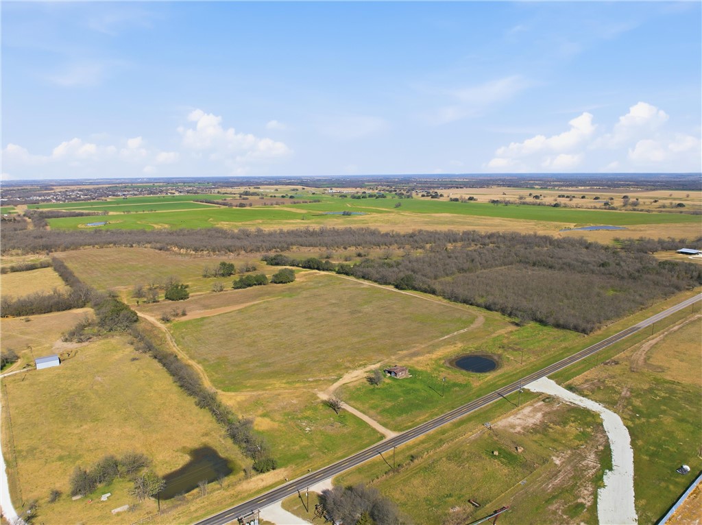 2375 Fm 935 Chilton, TX 76632 - Photo 3 of 39