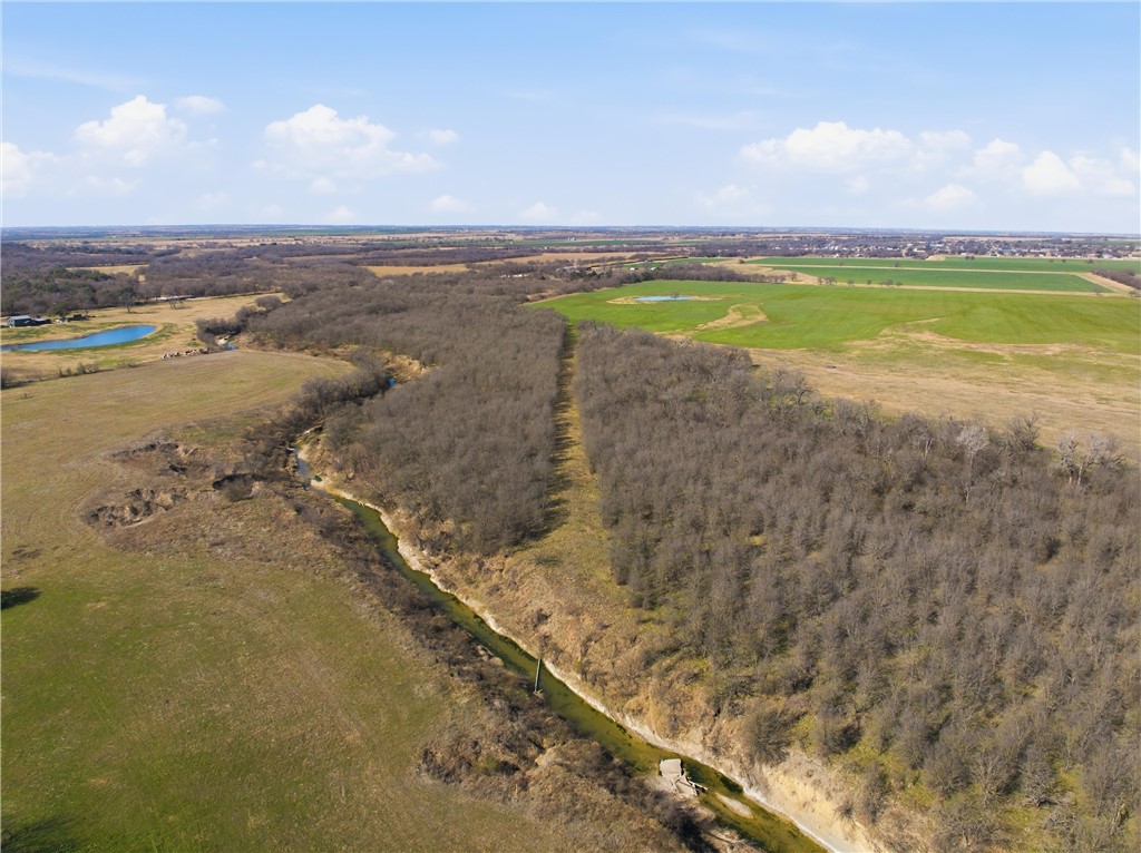 2375 Fm 935 Chilton, TX 76632 - Photo 32 of 39