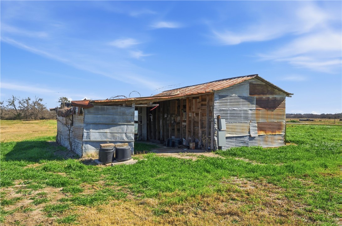 2375 Fm 935 Chilton, TX 76632 - Photo 10 of 39