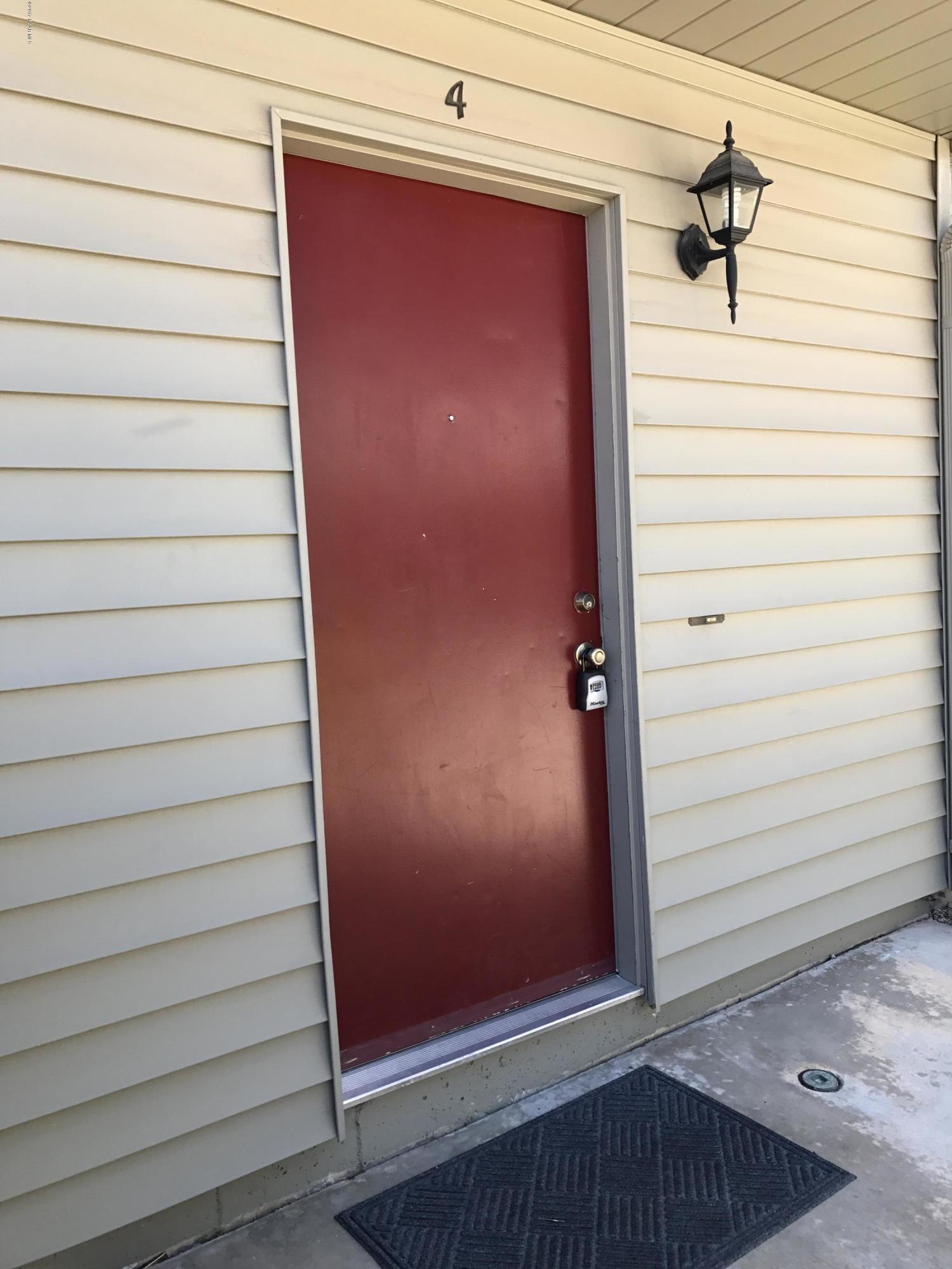 1220 Stetson Road, Unit 4 Prescott, AZ 86303 - Photo 2 of 27 front door