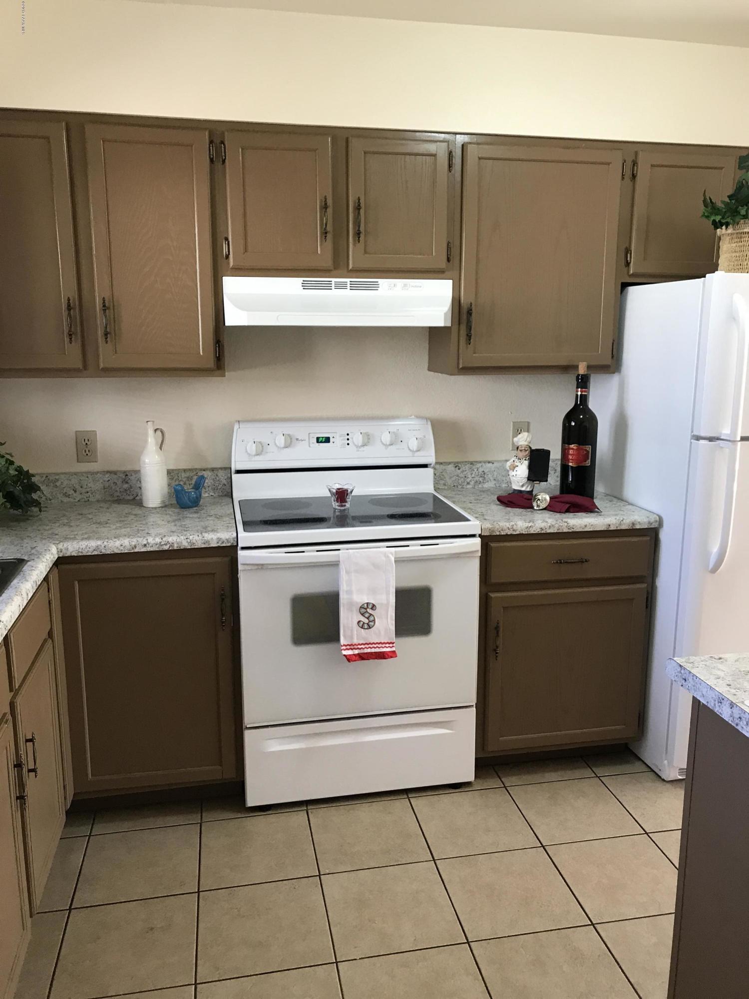 1220 Stetson Road, Unit 4 Prescott, AZ 86303 - Photo 4 of 27 kitchen