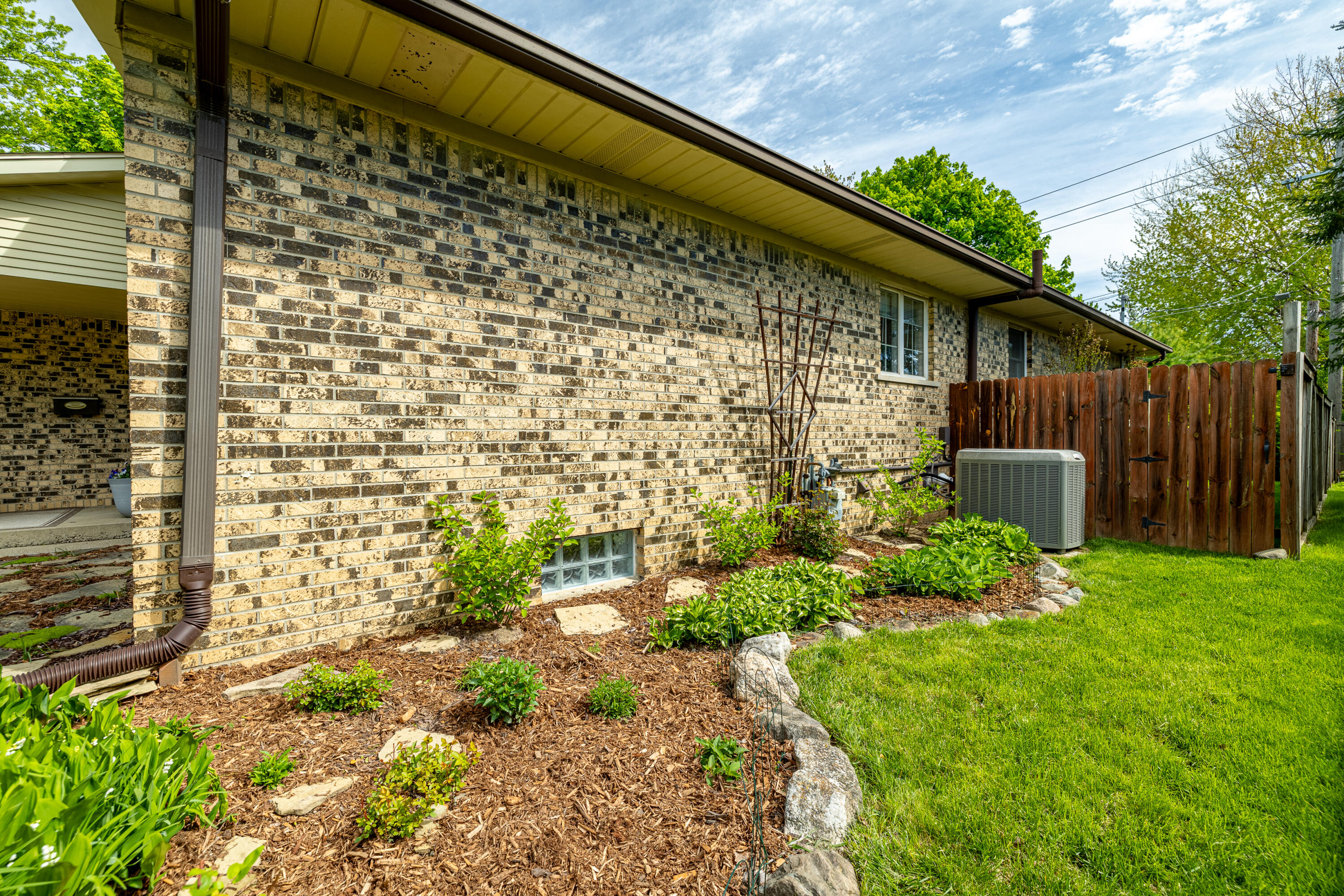 454 Mills Road Saline, MI 48176 - Photo 47 of 59 454 Mills Rd (23 of 60)