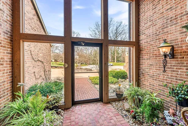 $750,000 | 16976 Shandwick Lane, Granger, IN 46530