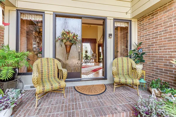 $750,000 | 16976 Shandwick Lane, Granger, IN 46530