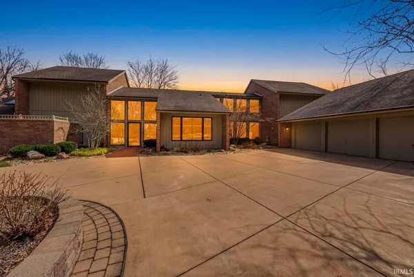 $750,000 | 16976 Shandwick Lane, Granger, IN 46530