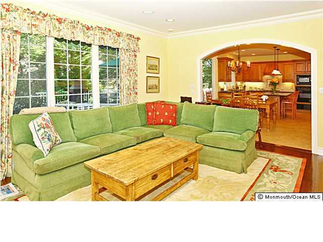 20 Robin Road Rumson, NJ 07760 - Photo 4 of 16 a living room with furniture and a large window