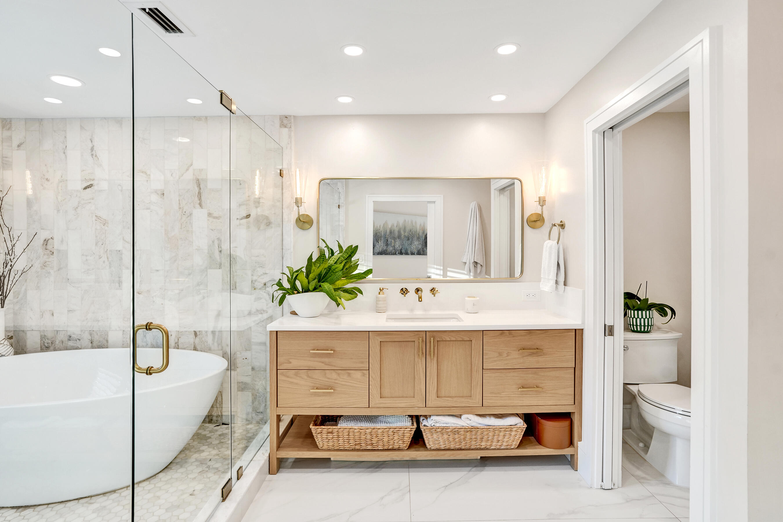 3681 Northwest 24th Terrace Boca Raton, FL 33431 - Photo 33 of 78 a bathroom with a tub a sink and mirror