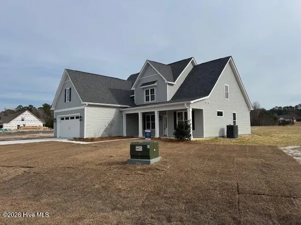 $514,900 | 150 Cripple Creek Drive, Swansboro, NC 28584