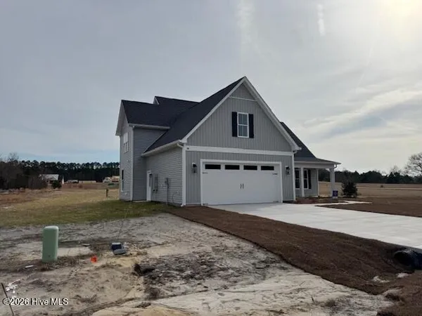 $514,900 | 150 Cripple Creek Drive, Swansboro, NC 28584