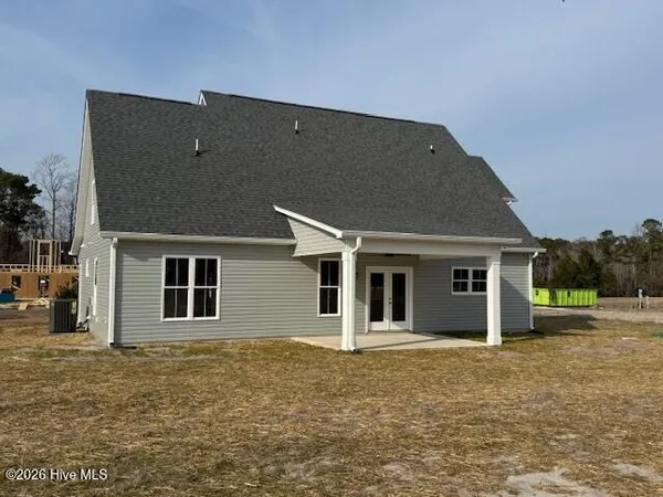 $514,900 | 150 Cripple Creek Drive, Swansboro, NC 28584