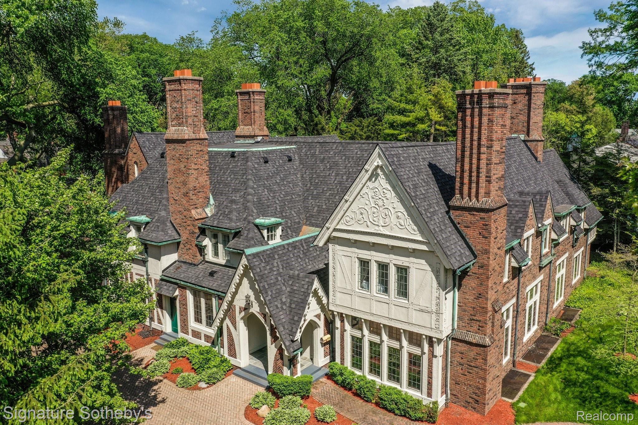 110 Cloverly Road Grosse Pointe, MI 48236 - Photo 1 of 58 110+Cloverly+Rd+Grosse+Pointe+Farms-0.jpg