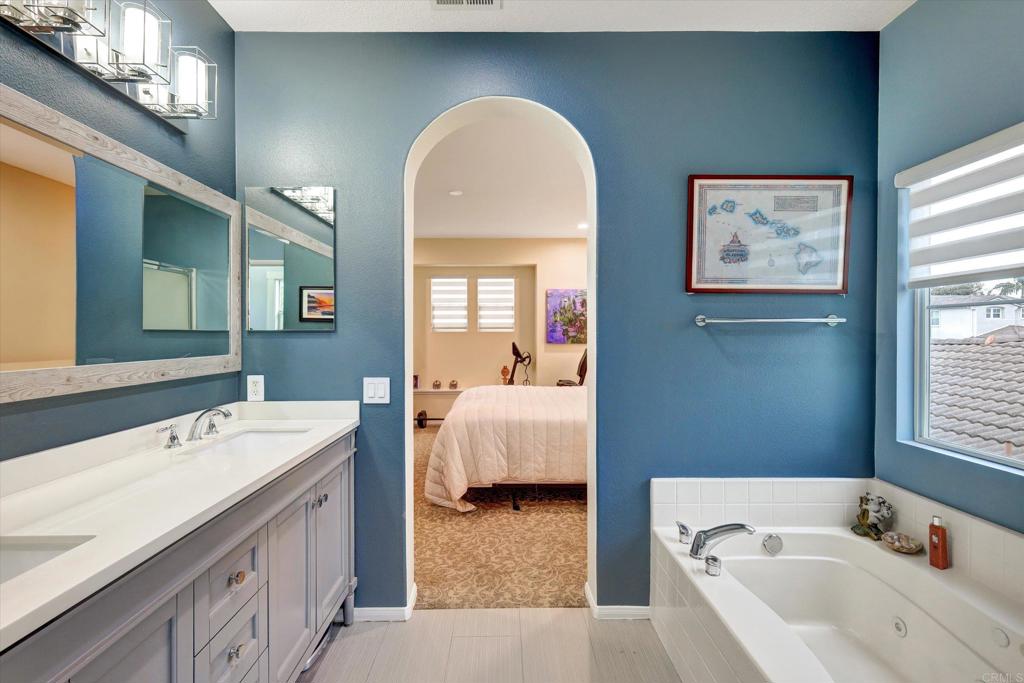 5173 Bluegrass Way Oceanside, CA 92057 - Photo 10 of 16 Primary Bathroom