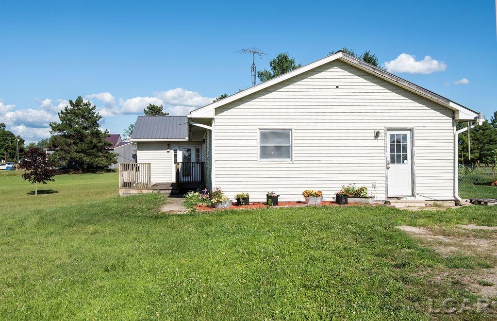 9123 West Carleton Road Clayton, MI 49235 - Photo 5 of 39 50086436-4.JPG