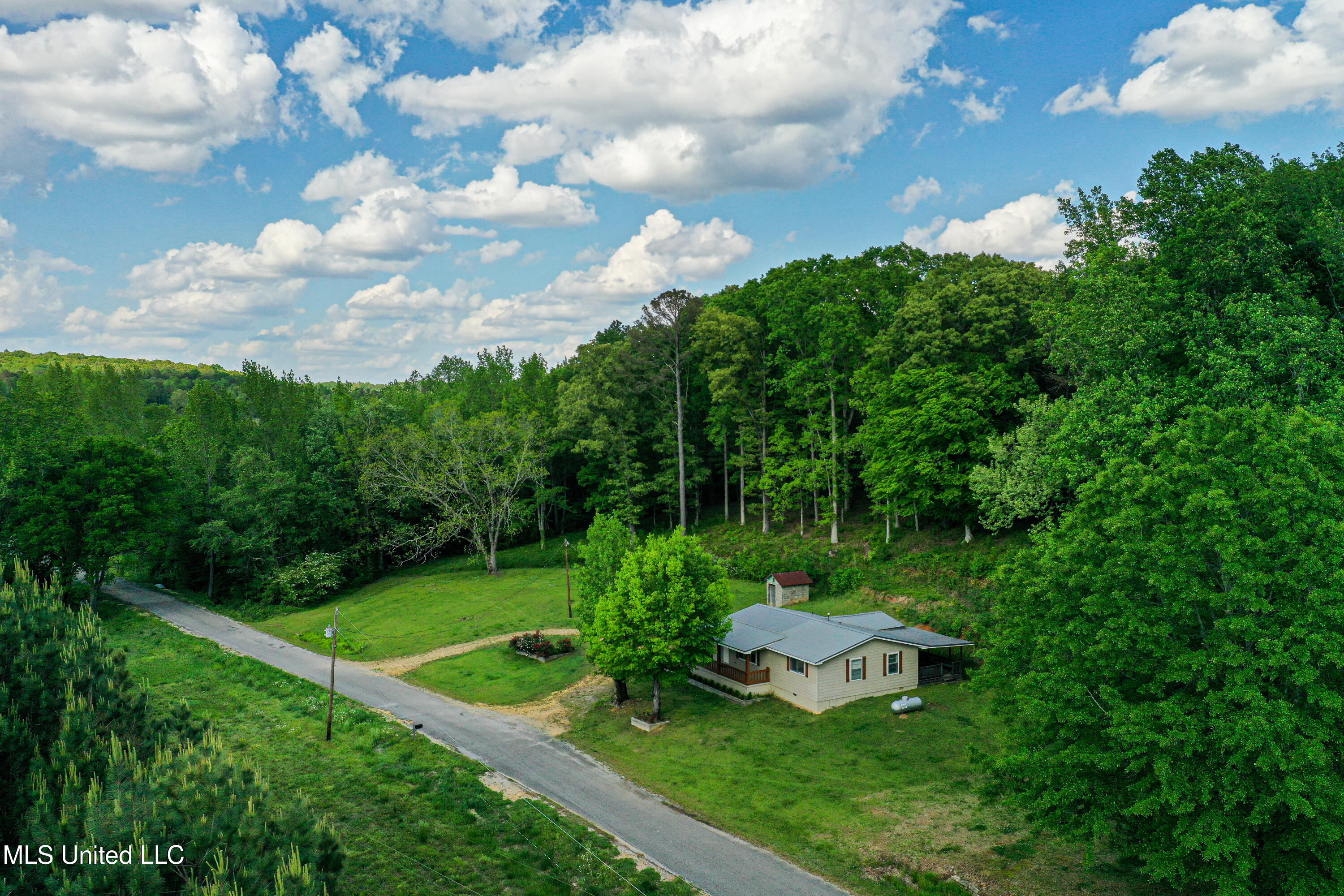 2270 State Line Road Tremont, MS 38876 - Photo 1 of 117 DJI_0074