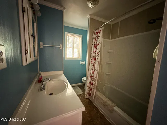 $325,000 | 2270 State Line Road, Tremont, MS 38876