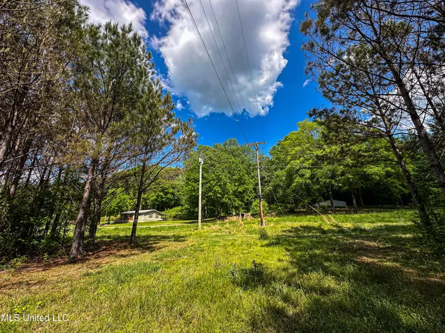 $325,000 | 2270 State Line Road, Tremont, MS 38876