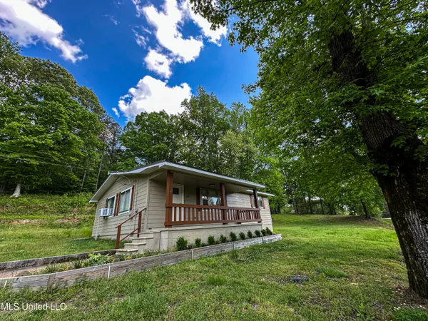 $325,000 | 2270 State Line Road, Tremont, MS 38876