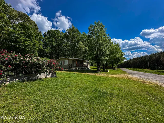 $325,000 | 2270 State Line Road, Tremont, MS 38876