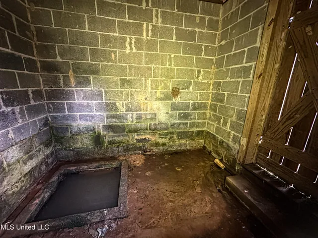 $325,000 | 2270 State Line Road, Tremont, MS 38876