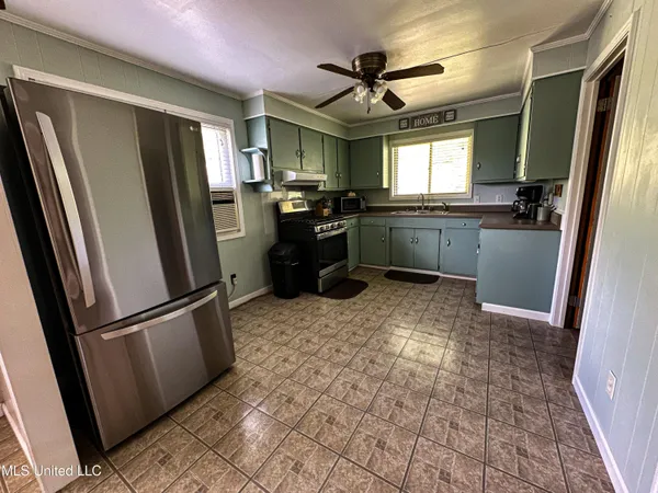 $325,000 | 2270 State Line Road, Tremont, MS 38876