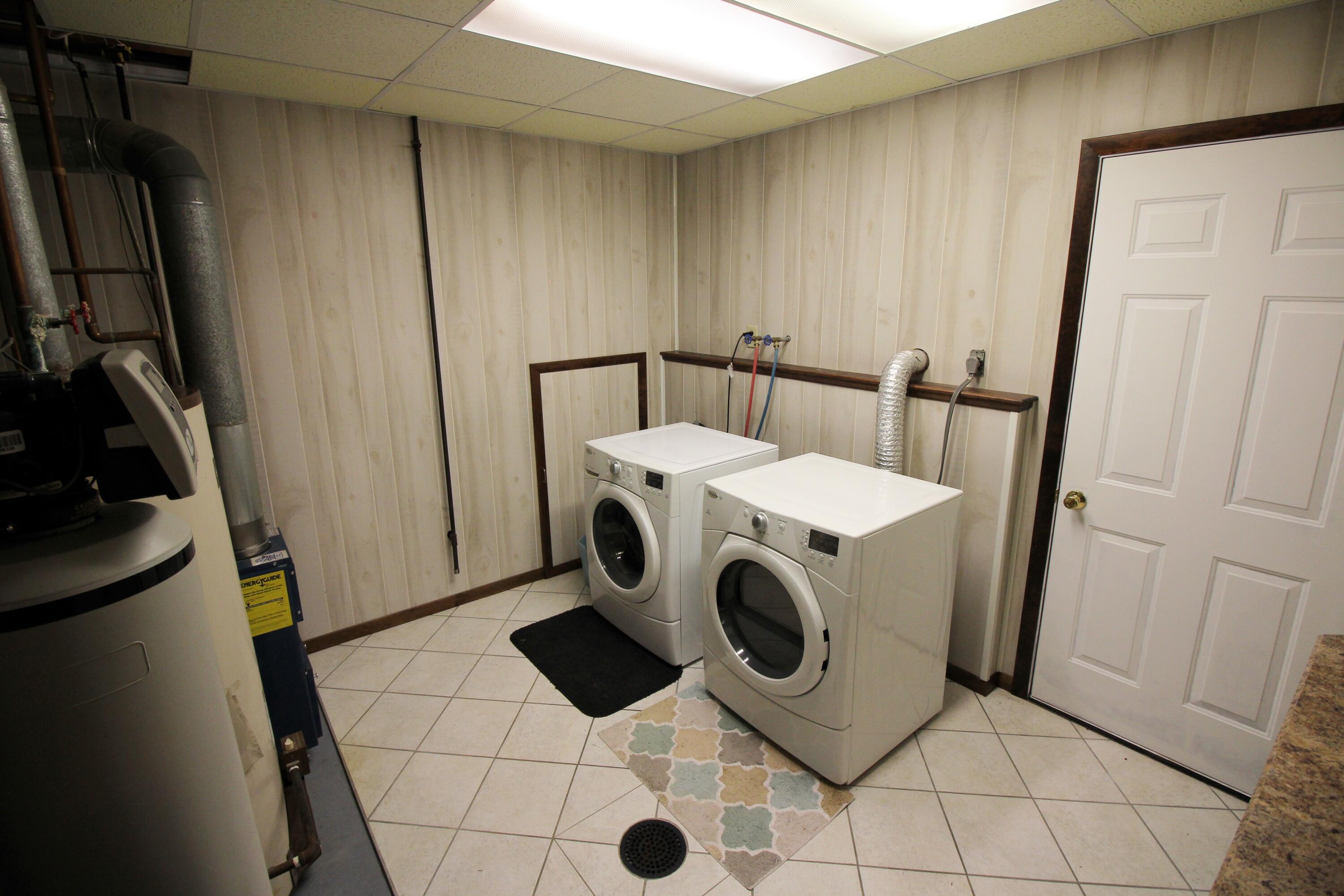 12767 Perry Road Battle Creek, MI 49015 - Photo 20 of 31 26