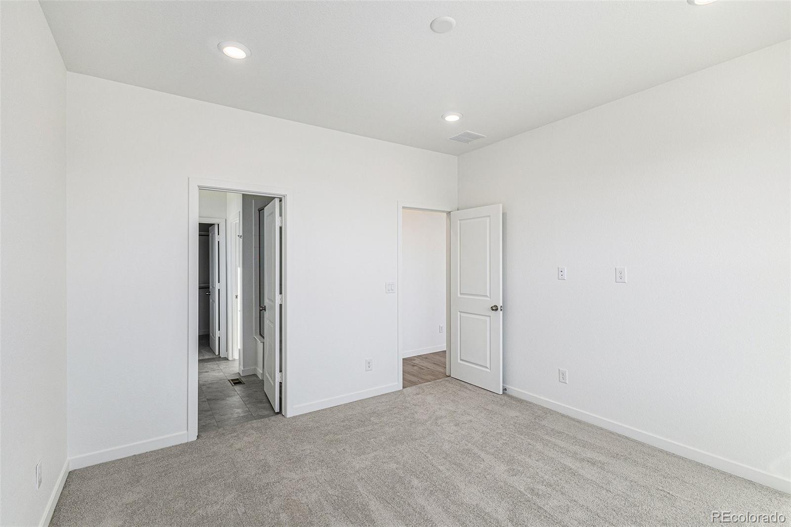 694 Yankee Boy Loop Elizabeth, CO 80107 - Photo 10 of 28