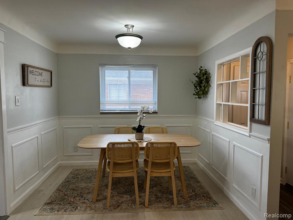 8948 Merriman Road Livonia, MI 48150 - Photo 6 of 31
