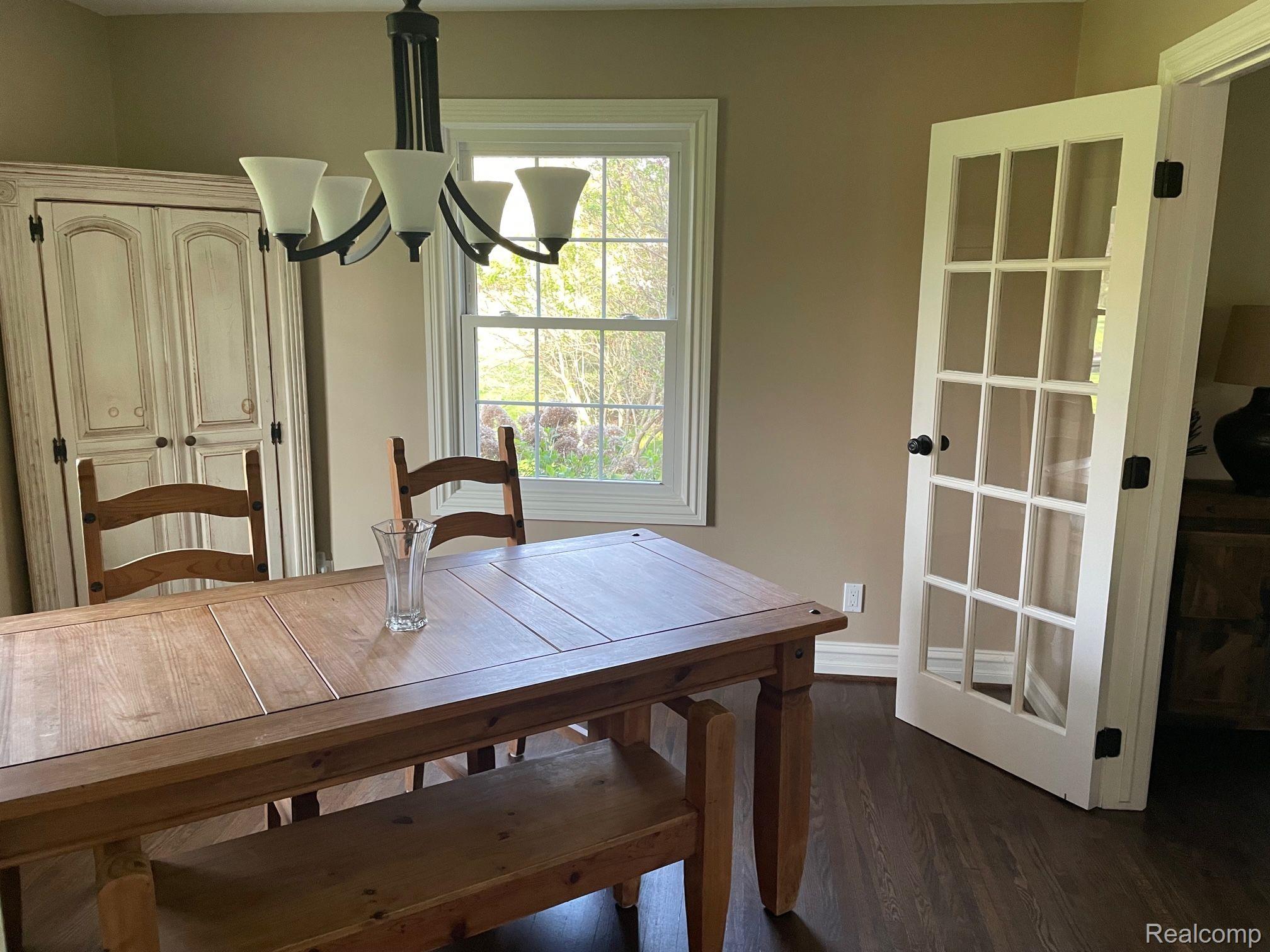 1880 Granger Road Oxford, MI 48371 - Photo 13 of 25 DINING ROOM
