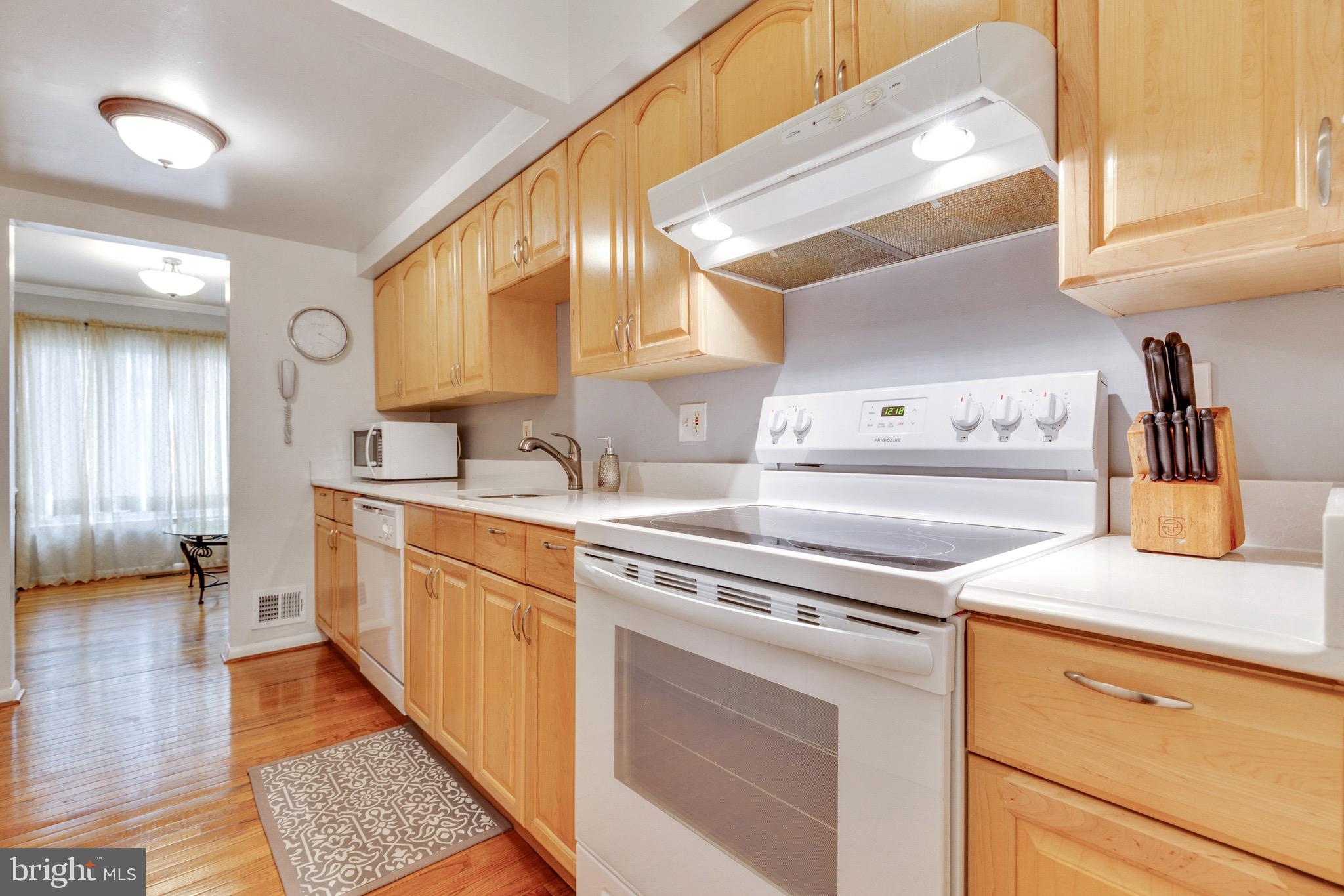 6447 Rockshire Street Alexandria, VA 22315 - Photo 12 of 42 updated kitchen cabinets and appliances