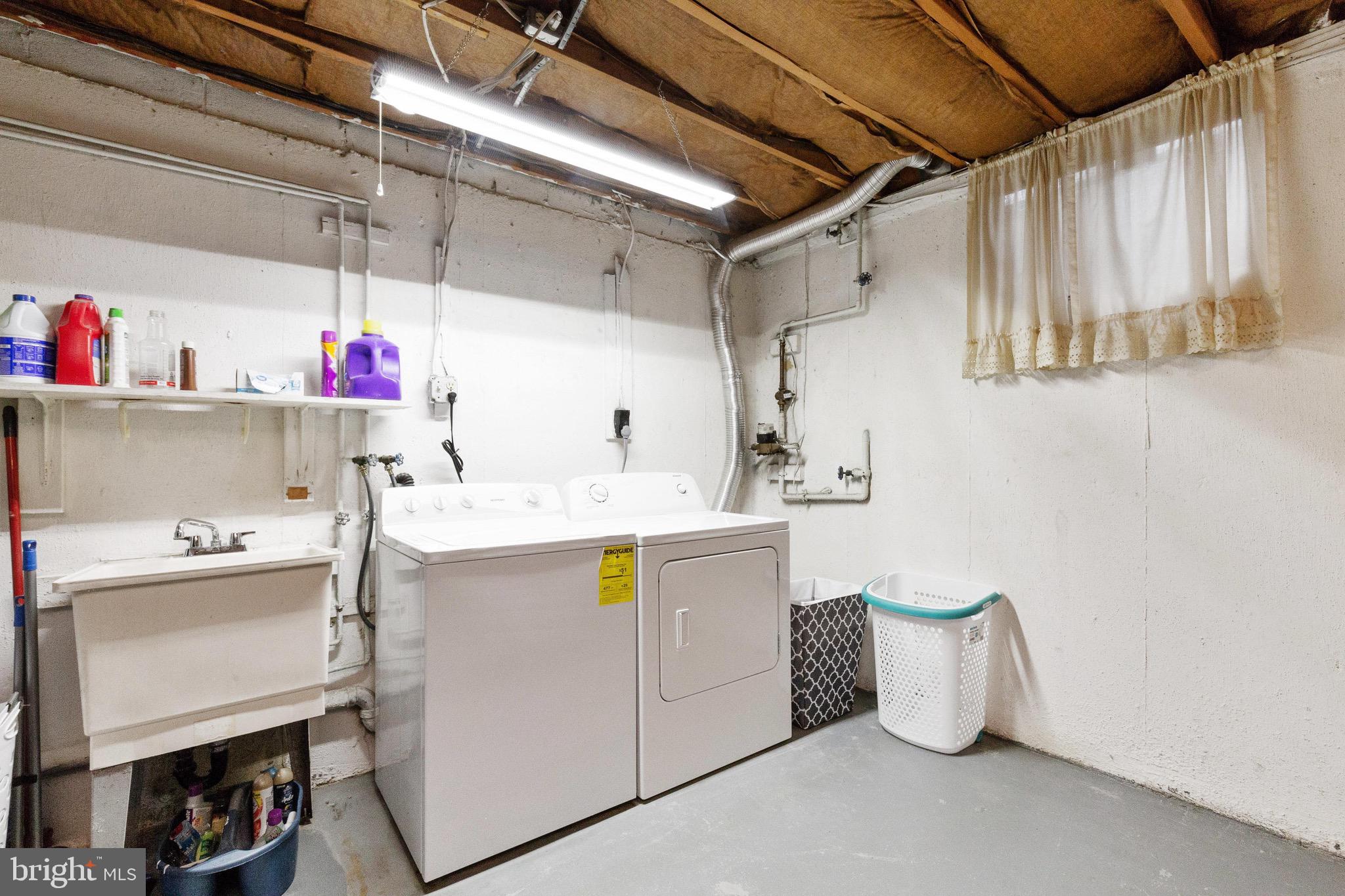6447 Rockshire Street Alexandria, VA 22315 - Photo 33 of 42 Huge utility room