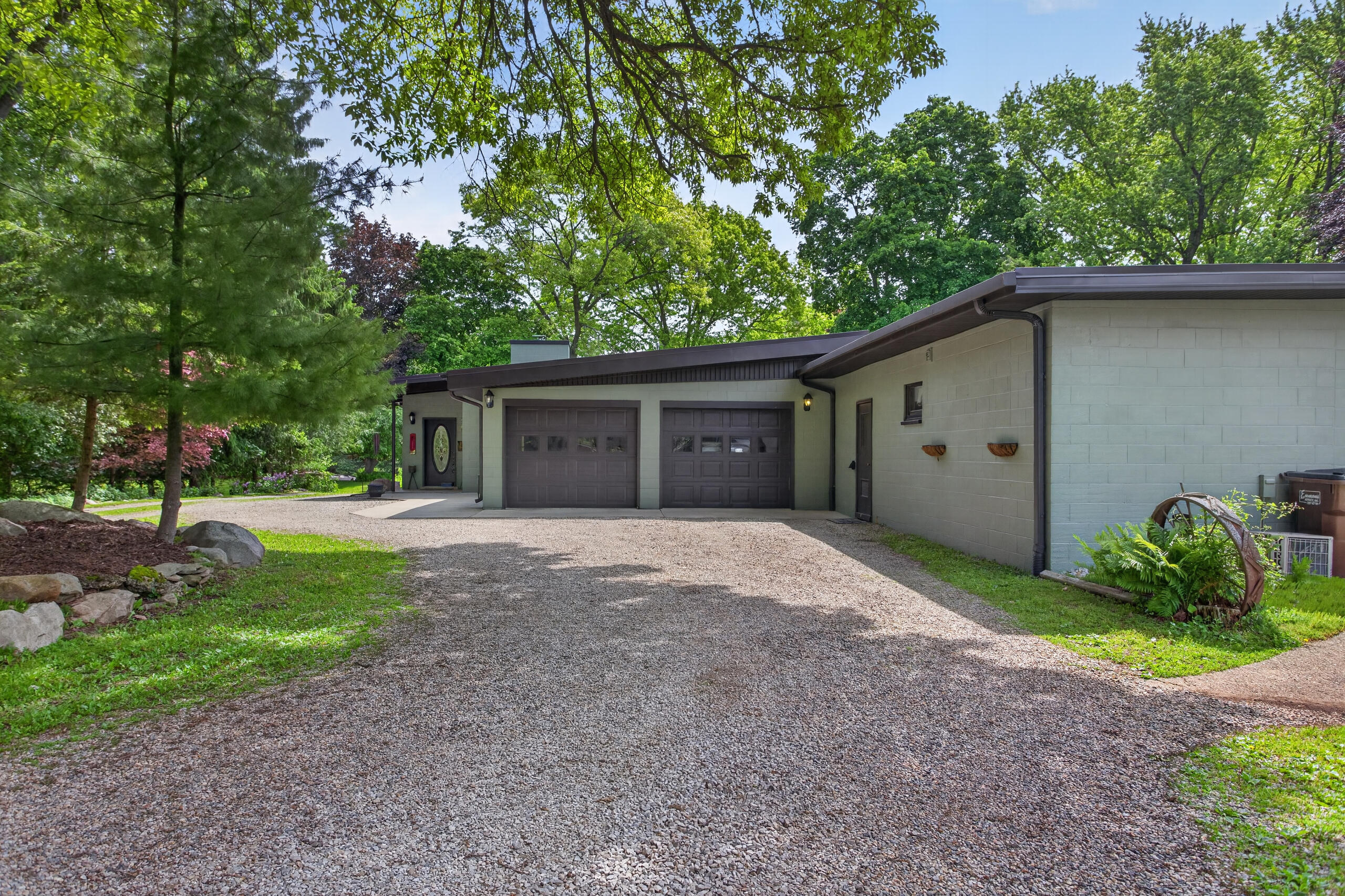 2934 Robinson Road Jackson, MI 49203 - Photo 56 of 72 IMG_0370