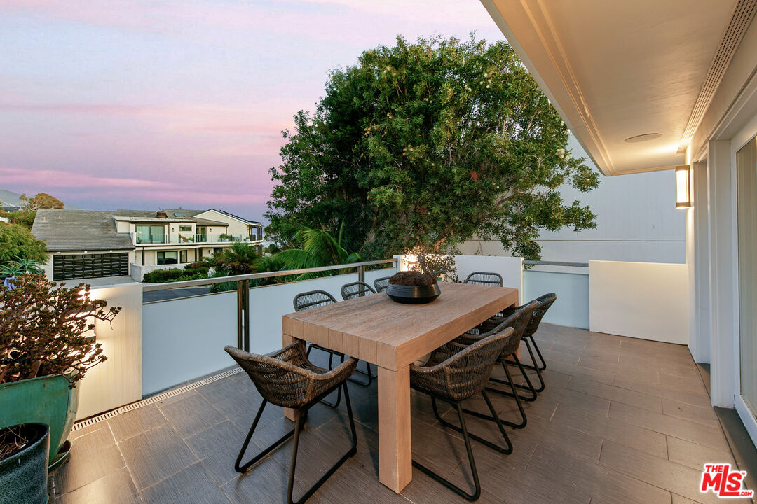 31558 Victoria Point Road Malibu, CA 90265 - Photo 29 of 55