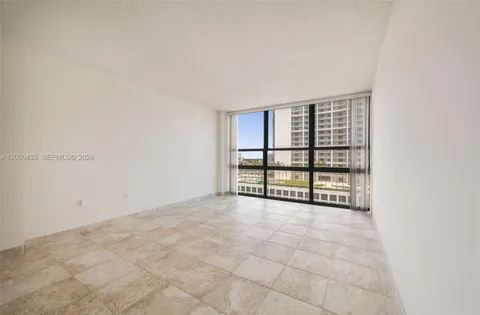 $320,000 | 600 Northeast 36th Street, Unit 1109, Miami, FL 33137