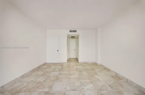 $320,000 | 600 Northeast 36th Street, Unit 1109, Miami, FL 33137