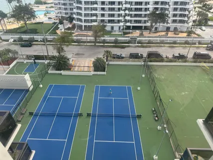 $320,000 | 600 Northeast 36th Street, Unit 1109, Miami, FL 33137