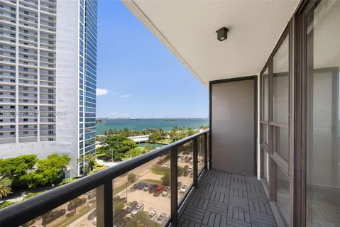 $320,000 | 600 Northeast 36th Street, Unit 1109, Miami, FL 33137