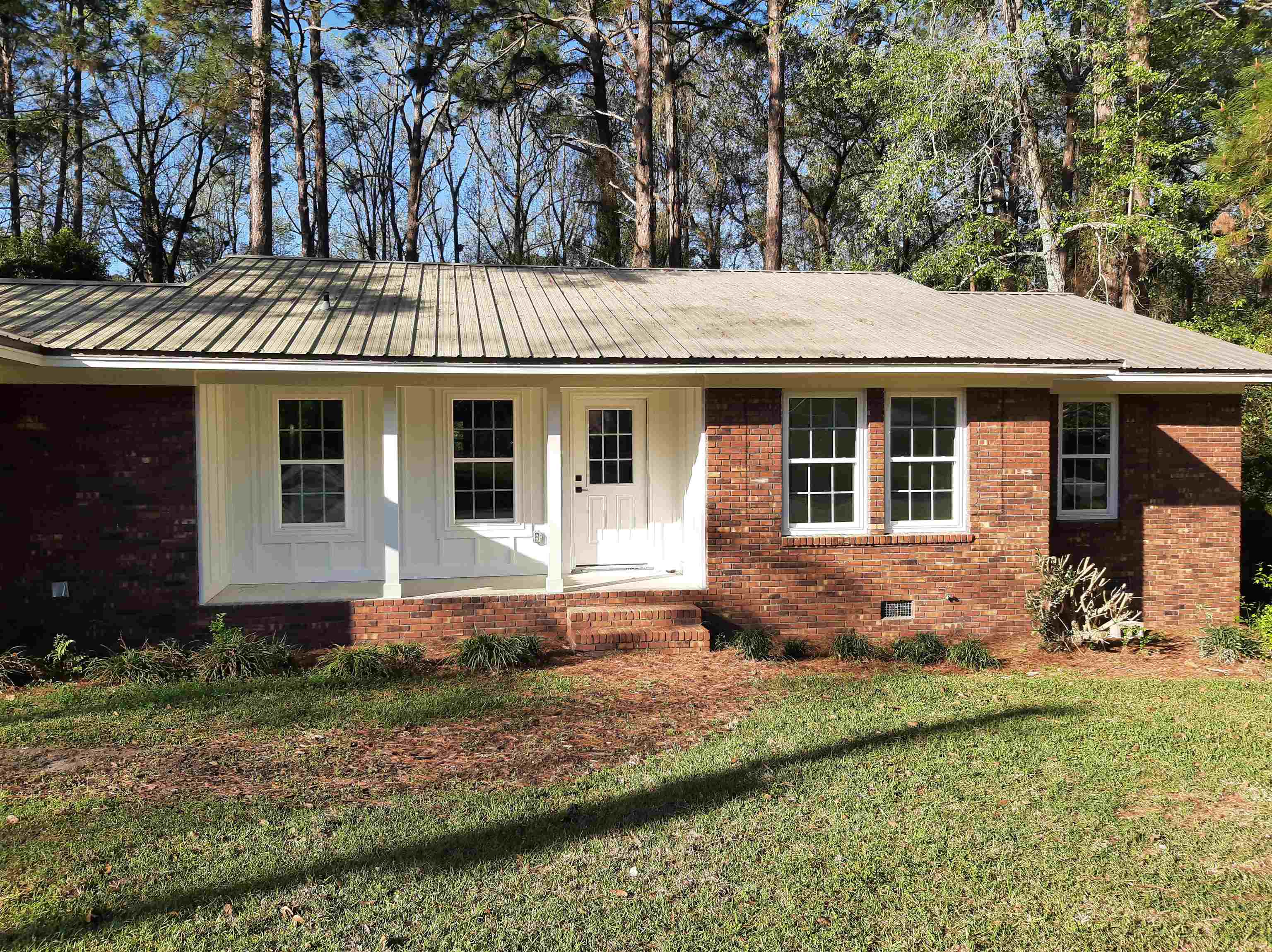 2216 Azalea Drive Southeast Moultrie, GA 31768 - Photo 2 of 40