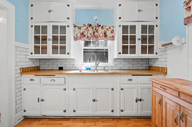 $179,900 | W11944 Parkway Road, Crivitz, WI 54114