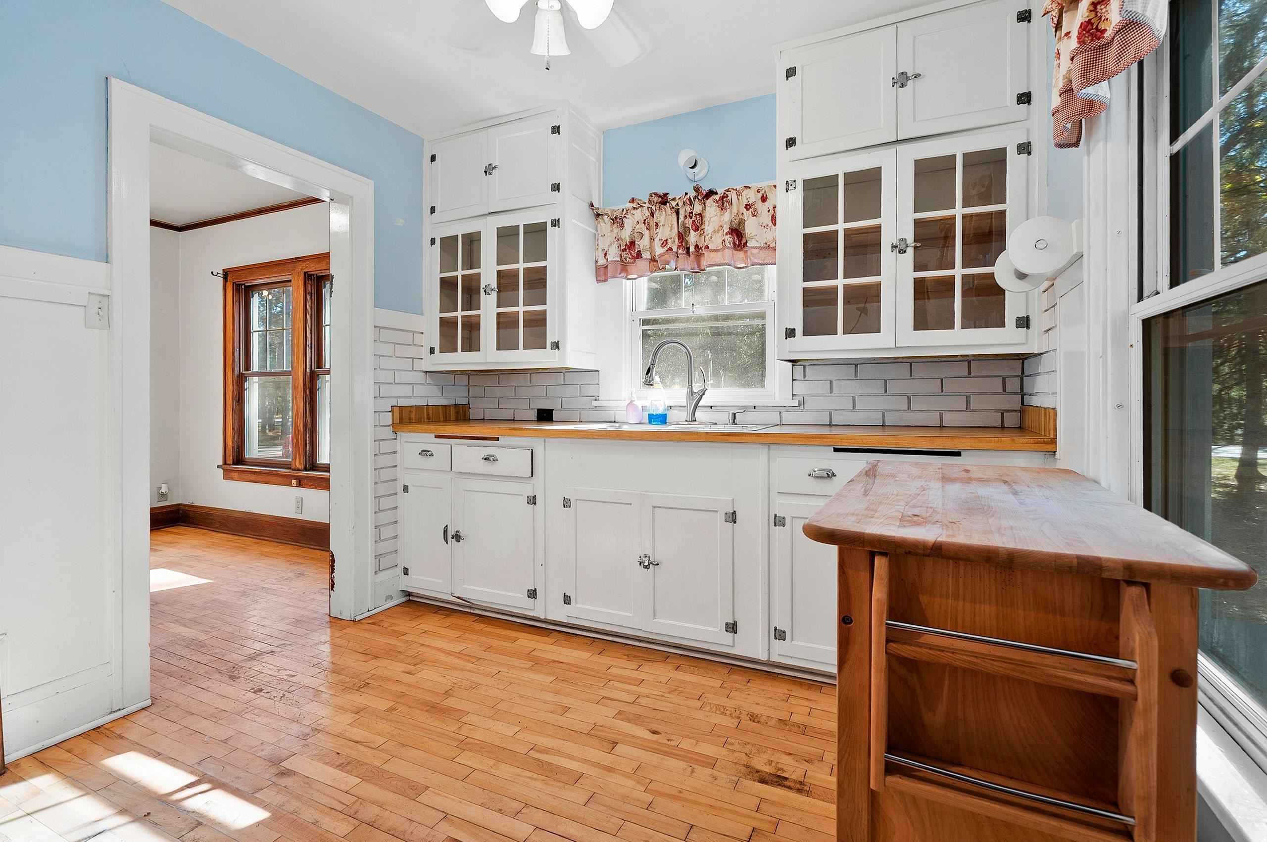 W11944 Parkway Road Crivitz, WI 54114 - Photo 12 of 47