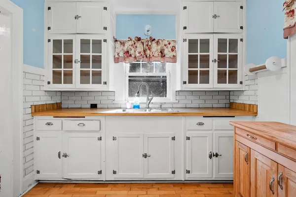 $179,000 | W11944 Parkway Road, Crivitz, WI 54114