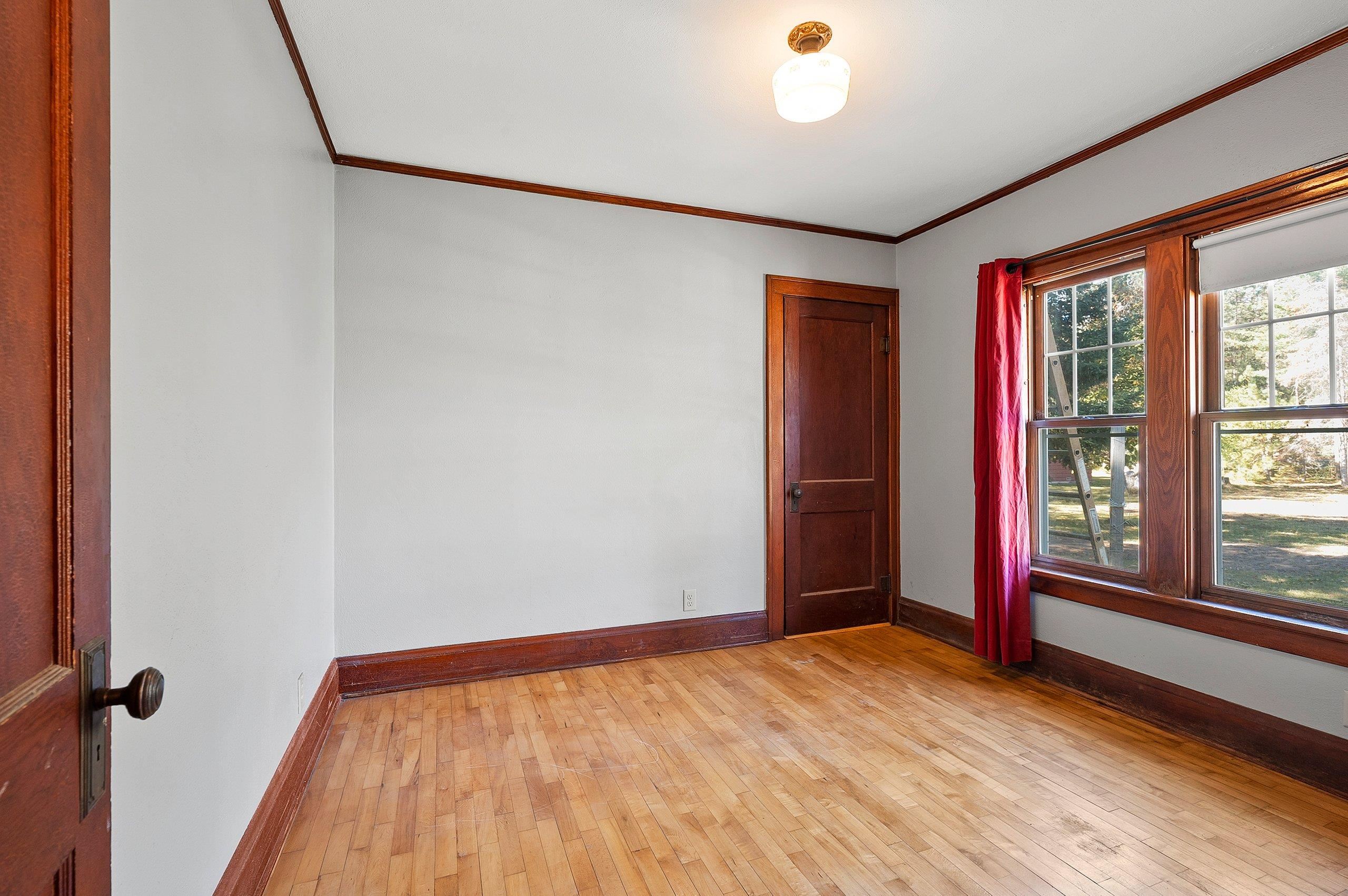 W11944 Parkway Road Crivitz, WI 54114 - Photo 14 of 47