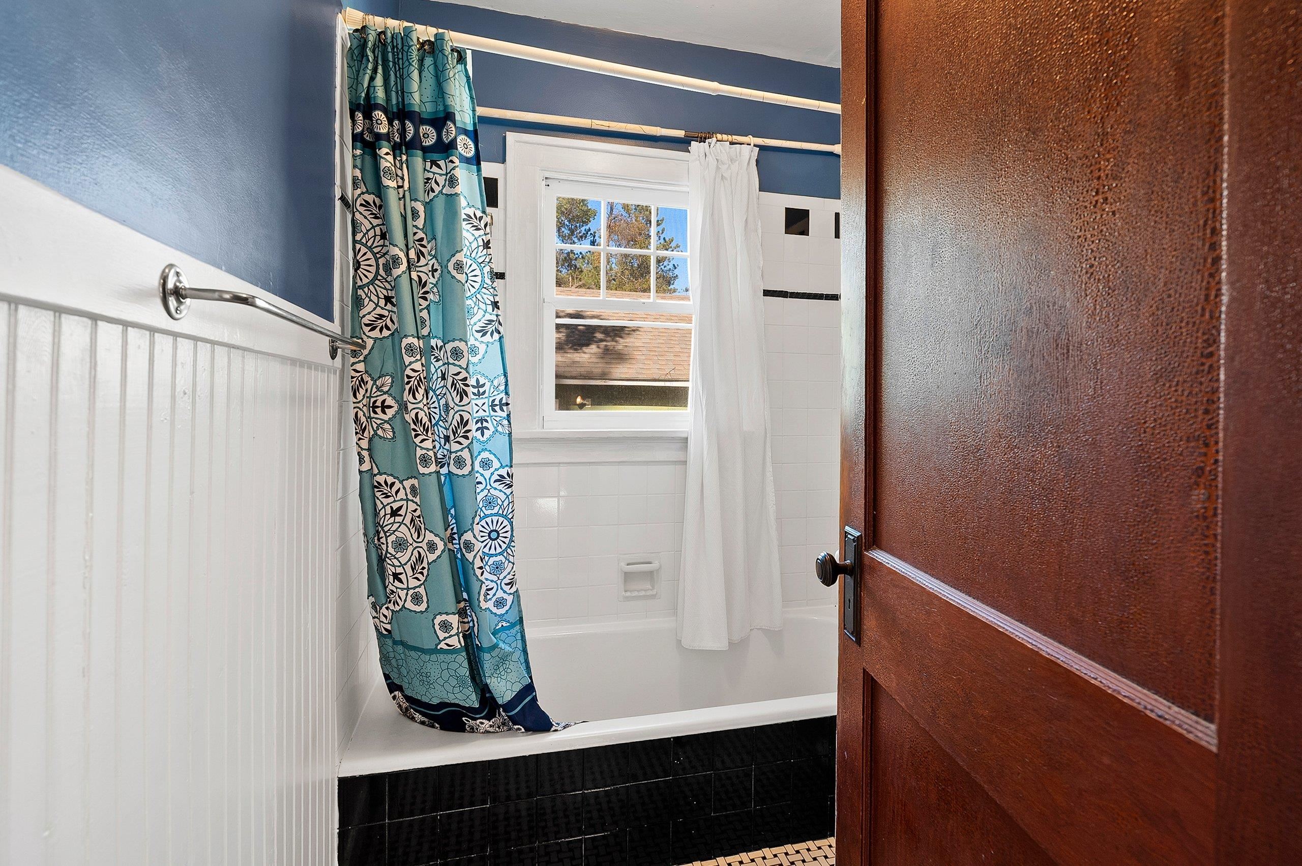 W11944 Parkway Road Crivitz, WI 54114 - Photo 18 of 47